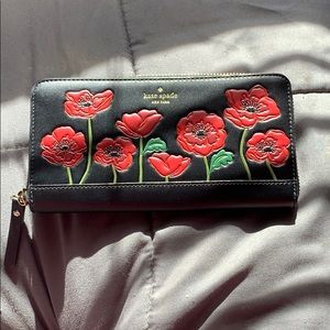 Poppy Appliqué Lacey